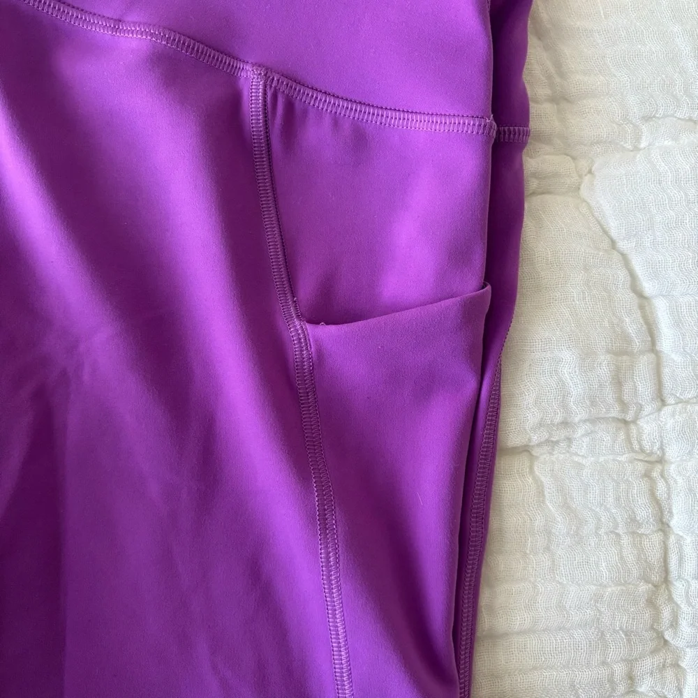 Lululemon Wunder Train High Rise Crop with Pockets - 23” - moonlit magenta - Picture 2 of 7